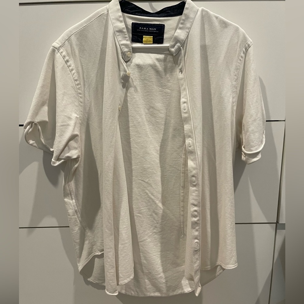 Zara men white t shirt button up